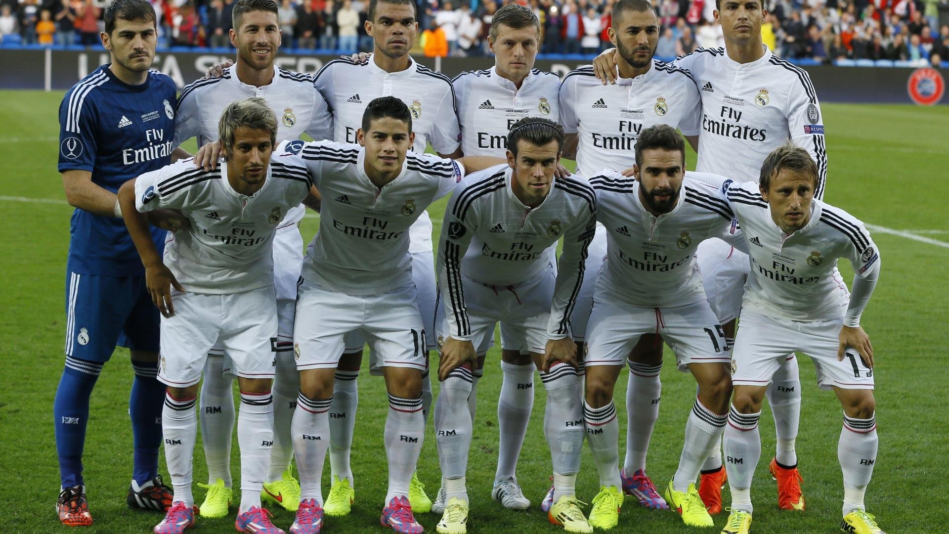 当贝恩在欧冠半决赛接管比赛，活塞带走了开拓者，体育叙事中的身份错位与集体记忆的狂欢